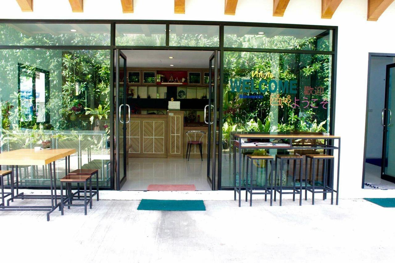 Appartement Phuthara Mansion à Phuket Extérieur photo