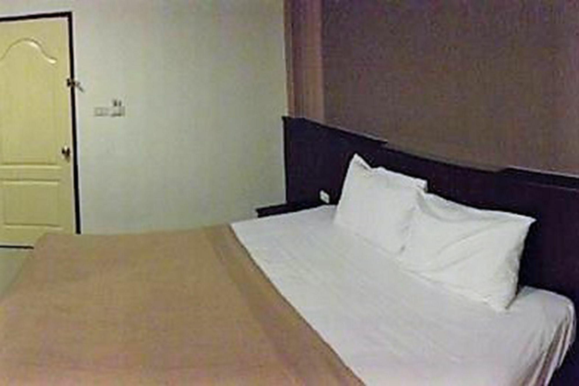 Appartement Phuthara Mansion à Phuket Extérieur photo
